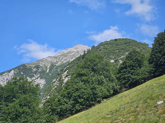 Lattenspitze 2.330 m, Pfeiser Spitze 2.347 m, Thaurer Jochspitze 2.306 m (Bergtour) Lattenspitze 2.330 m Pfeiser Spitze 2.347 m Thaurer Jochspitze 2.306 m Bergtour 12