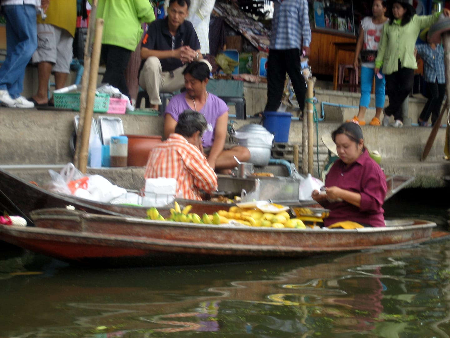 Damnoen Saduak Floating Market