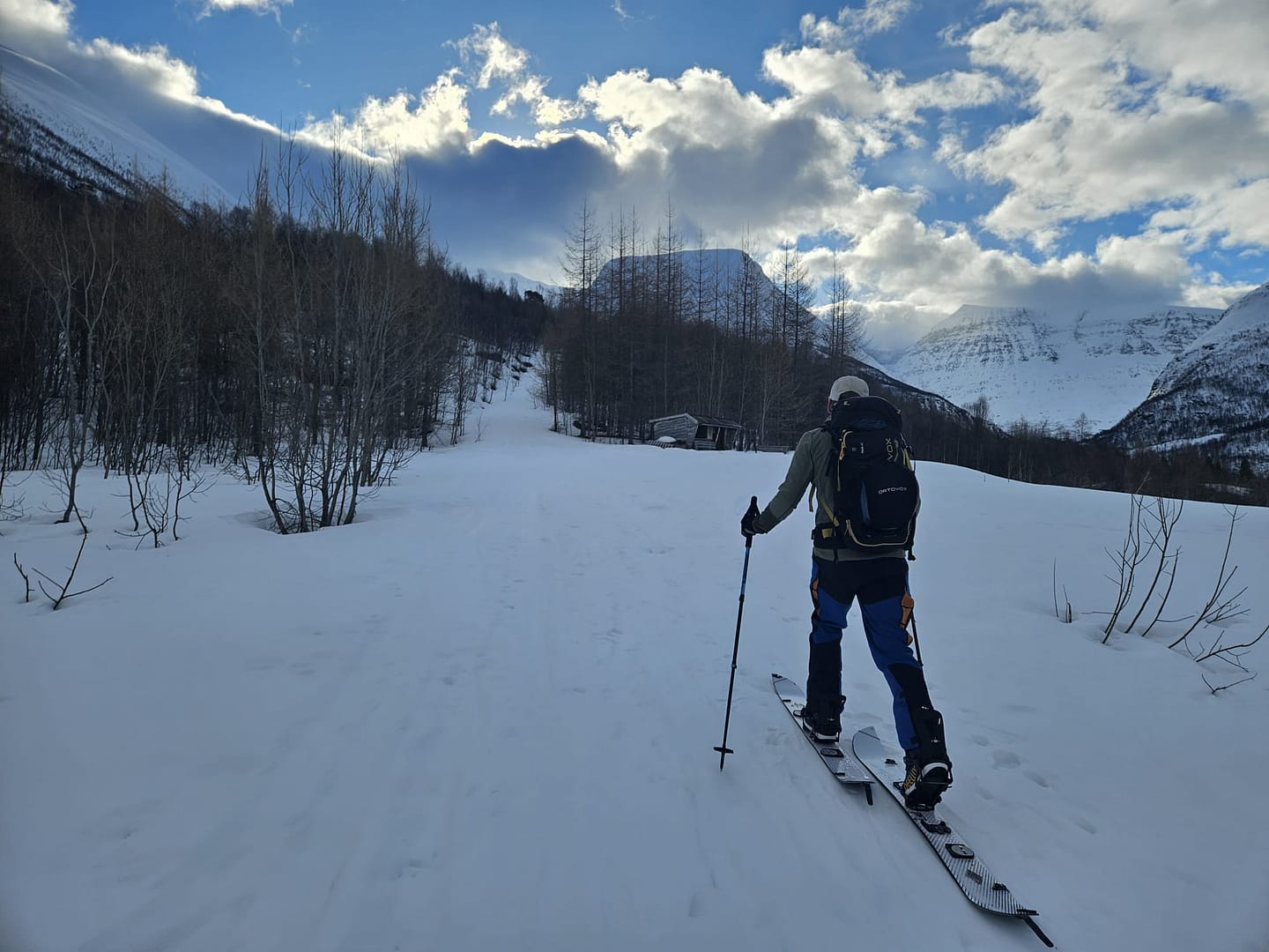Sorfjellet 1.480 m (Skitour) Sorfjellet Sorfjelltinden 1.480 m Skitour 1
