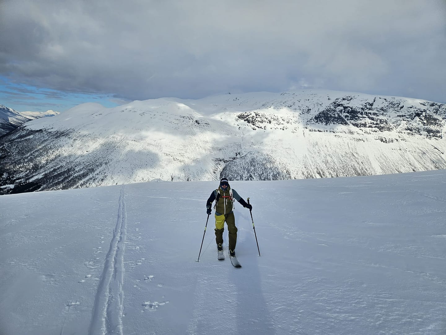 Sorfjellet 1.480 m (Skitour) Sorfjellet Sorfjelltinden 1.480 m Skitour 6