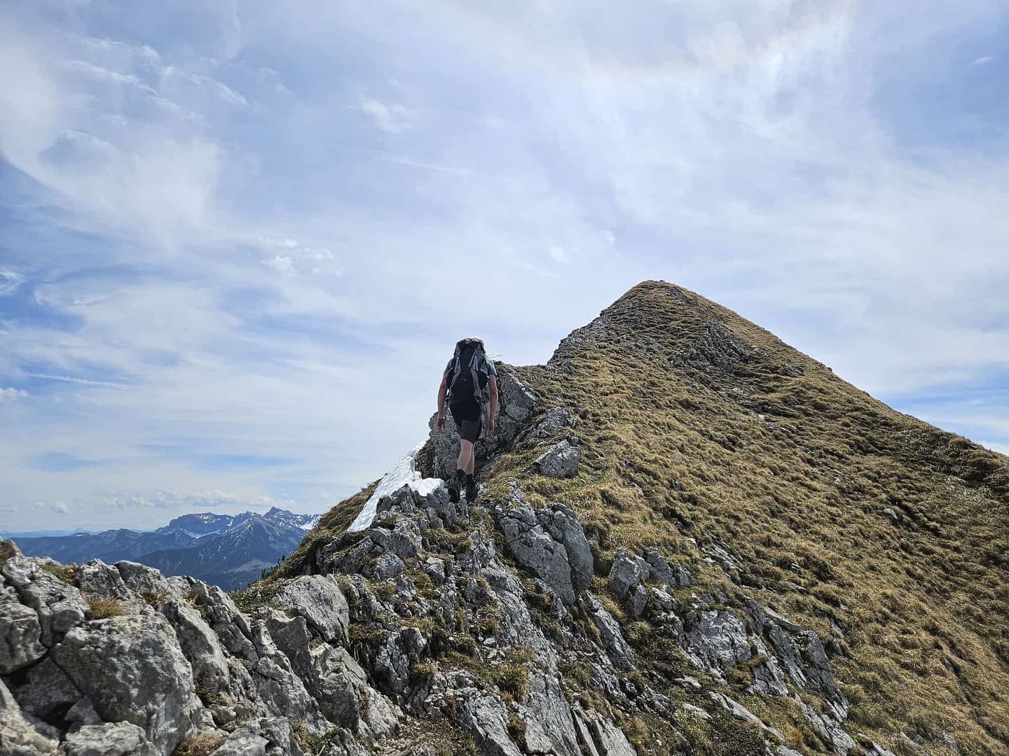 Sonntagsspitze 1.919 m & Schreckenspitze 2.022 m (Bergtour) Sonntagsspitze 1.919 m Schreckenspitze 2.022 m Bergtour 16