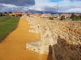 Von San Martin del Camino bis Astorga (Wanderung) San Martin del Camino bis Astorga Wanderung 22 scaled