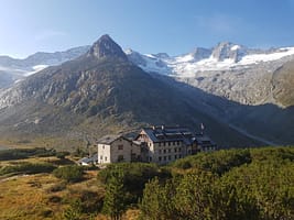 Zillertal mit seinen Seitentäler und Gründen Berliner Huette Melkerscharte 2.814 m 29