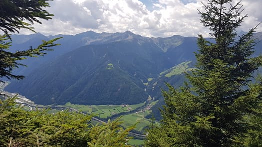 Höllenkragen 2.387 m (Wanderung) Weg zur Trenser-Joch-Hütte