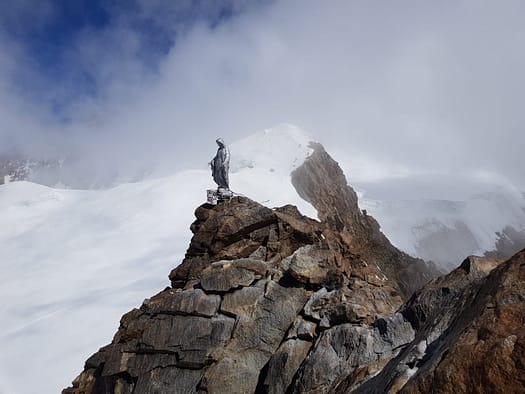 Il Naso 4.205 m, Balmenhorn 4.167 m, Schwarzhorn 4.215 m, Ludwigshöhe 4.341 m (Hochtour) Schwarzhorn 4