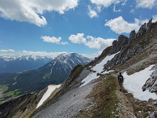 Gehrenspitze 2.367 m (Wanderung) Gehrenspitze 2.367 m Wanderung 3