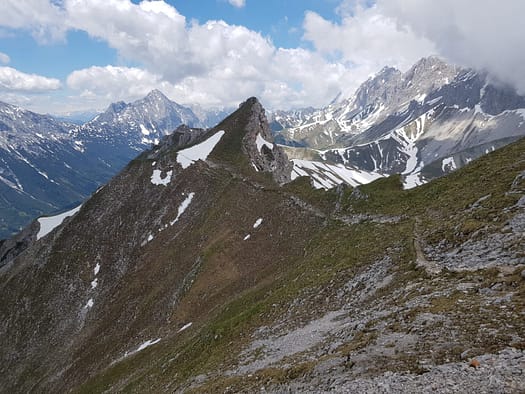 Gehrenspitze 2.367 m (Wanderung) Gehrenspitze 2.367 m Wanderung 9