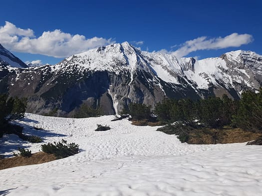 Haller Zunterkopf 1.966 m & Thaurer Zunterkopf 1.918 m (Wanderung) Haller Zunterkopf 1.966 m Thaurer Zunterkopf 1.918 m Wanderung 10