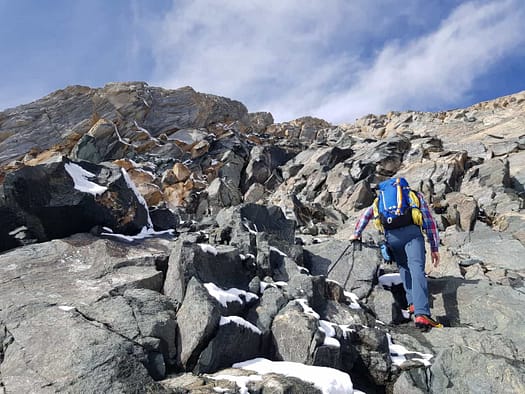 Großes Wiesbachhorn 3.564 m, Hinterer Bratschenkopf 3.413 m, Klockerin 3.422 m, Hohe Dock 3.348 m, Großer Bärenkopf 3.396 m, Mittlerer Bärenkopf 3.351 m (Hochtour) Hinterer Bratschenkopf 3.413 m 10