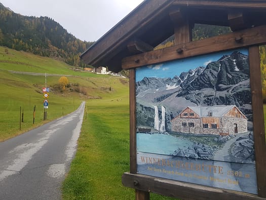 Winnebachseehütte 2.362 m (Wanderung) von Gries Winnebachseehuette 2.362 m Wanderung 1