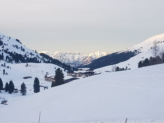 Lizumer Hütte 2.019 m (Skitour) Lizumer Huette 2.019 m Skitour 2