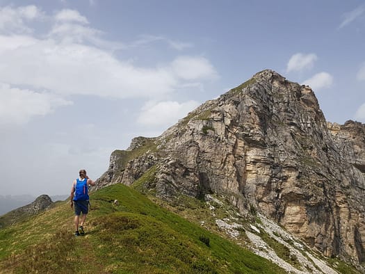 Hochfeld 2.350 m (Wanderung) Hochfeld 2.350 m Wanderung 13