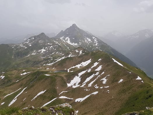 Hochfeld 2.350 m (Wanderung) Hochfeld 2.350 m Wanderung 15