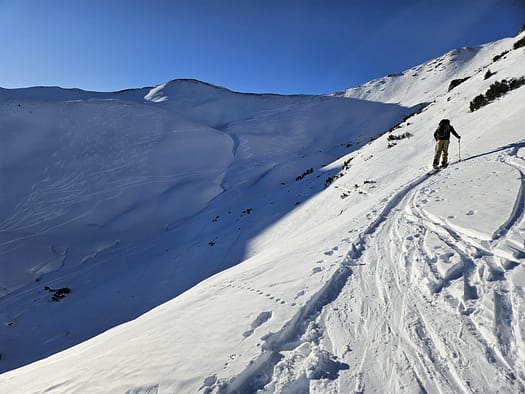 Bergrücken vom Hochfeld 2.260 m (Skitour) Bergruecken vom Hochfeld 2.260 m Skitour 6