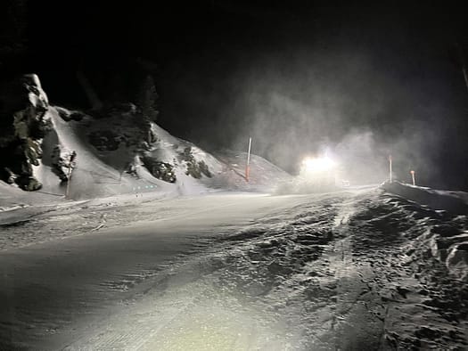Tourennacht auf der 8er Alm 2.120 m - Hochfügen (Pistenskitour) Tourennacht auf der 8er Alm 2.120 m Hochfuegen Pistenskitour 4