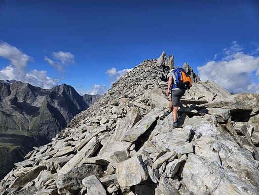Ochsner 3.107 m, Hennsteigenspitze 3.002 m (Bergtour) Ochsner 3.107 m Hennsteigenspitze 3.002 m Bergtour 16