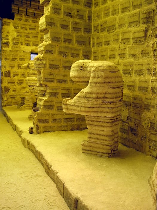 Galaxie-Höhle und Teufelshöhle Uyuni Salzhotel