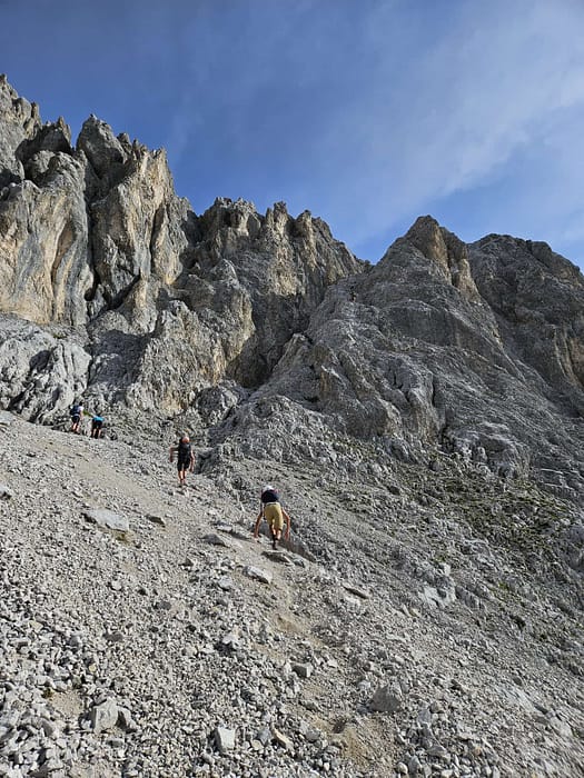 Lamsenspitze 2.508 m (Klettersteig) Lamsenspitze 2.508 m Klettersteig 10