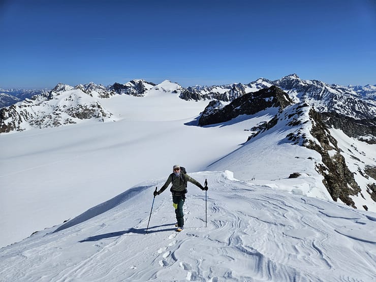 Hochvernaglwand 3.433 m & Mittlere Hintereisspitze 3.450 m (Skihochtour) Hochvernaglwand 3.433 m Mittlere Hintereisspitze 3.450 m Skihochtourbr 14