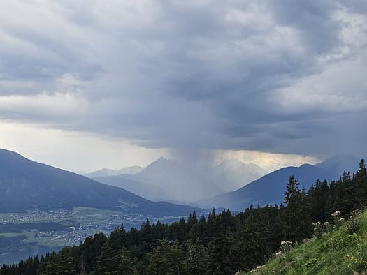 Lattenspitze 2.330 m, Pfeiser Spitze 2.347 m, Thaurer Jochspitze 2.306 m (Bergtour) Lattenspitze 2.330 m Pfeiser Spitze 2.347 m Thaurer Jochspitze 2.306 m Bergtour 5
