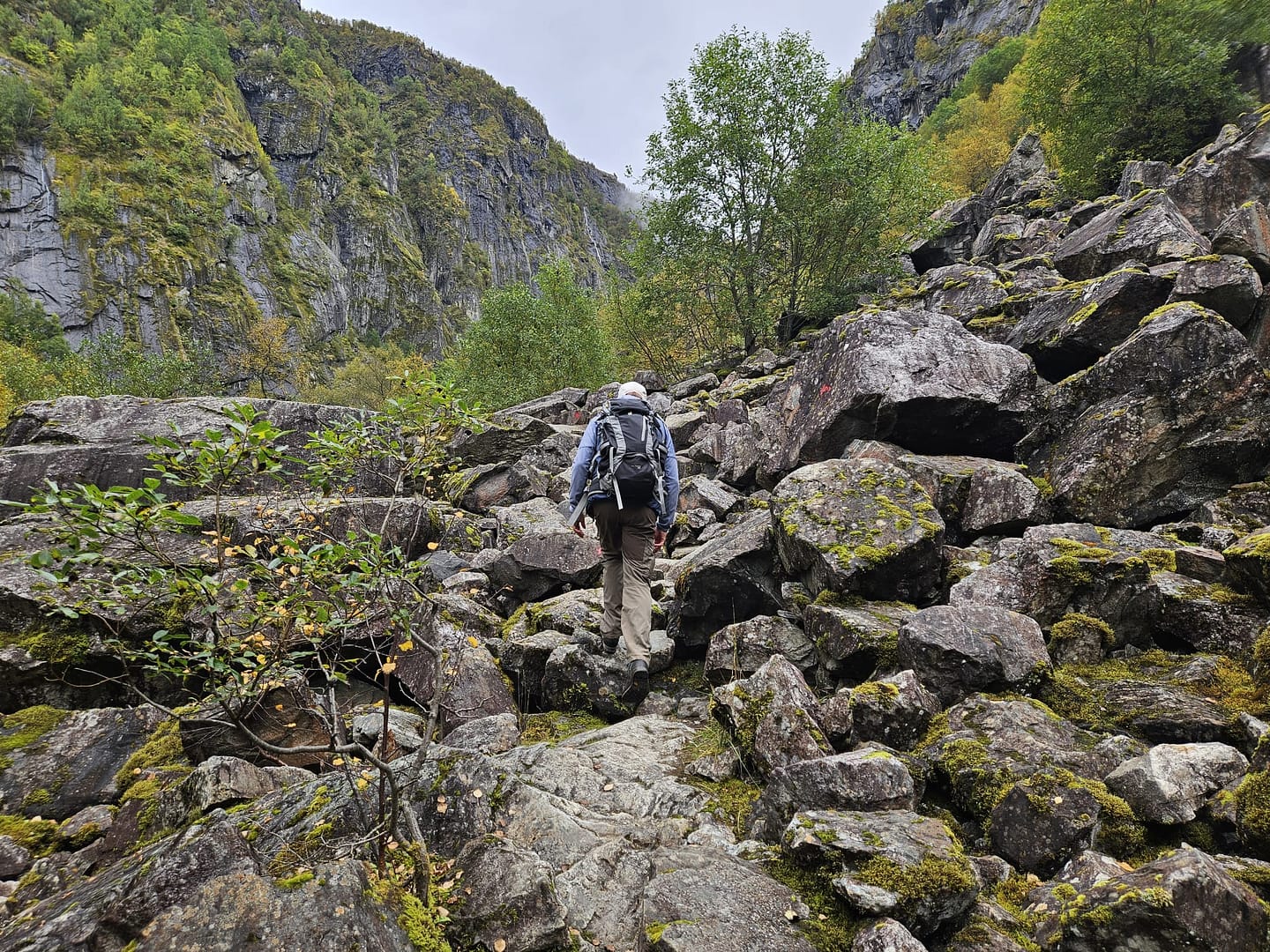 Vøringsfossen - zum Fuß des Wasserfalls (Wanderung) Voringsfossen zum Fuss des Wasserfalls Wanderung 4