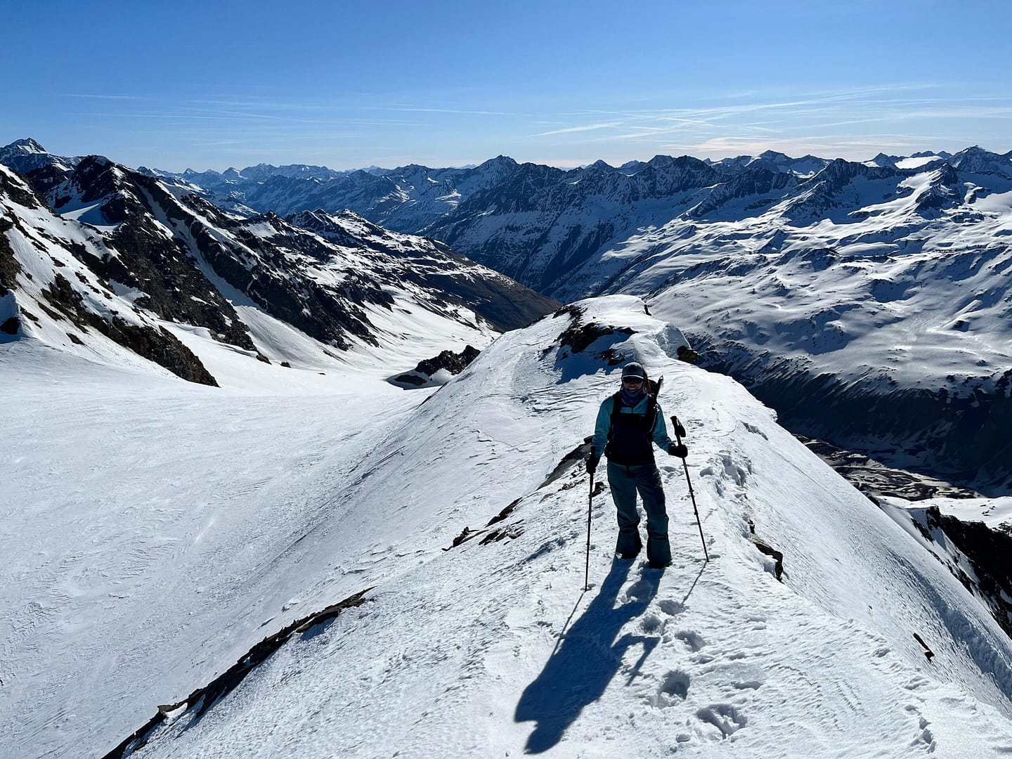 Hochvernaglwand 3.433 m & Mittlere Hintereisspitze 3.450 m (Skihochtour) Hochvernaglwand 3.433 m Mittlere Hintereisspitze 3.450 m Skihochtour1 3 scaled