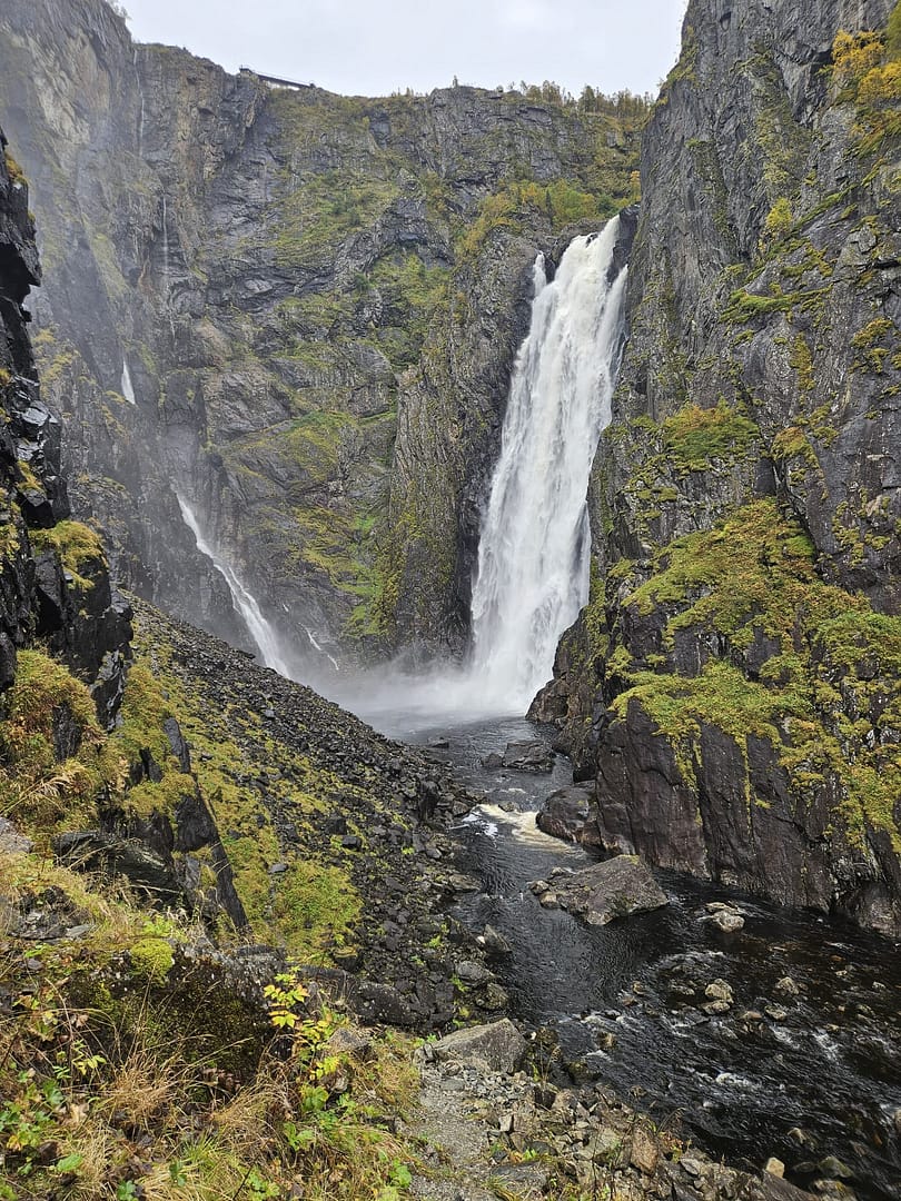 Vøringsfossen - zum Fuß des Wasserfalls (Wanderung) Vøringsfossen