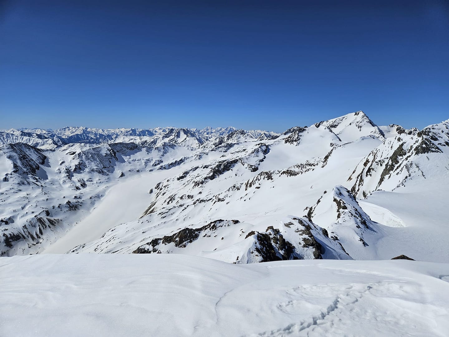 Hochvernaglwand 3.433 m & Mittlere Hintereisspitze 3.450 m (Skihochtour) Hochvernaglwand 3.433 m Mittlere Hintereisspitze 3.450 m Skihochtourbr 16