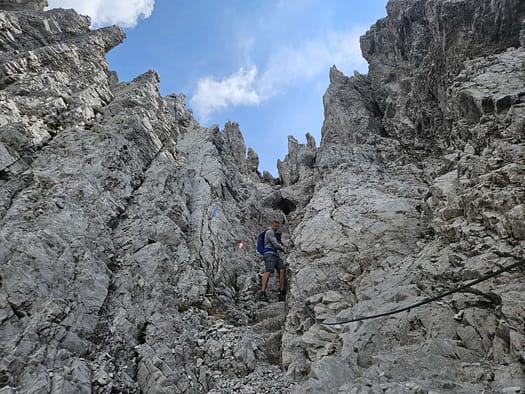 Lattenspitze 2.330 m, Pfeiser Spitze 2.347 m, Thaurer Jochspitze 2.306 m (Bergtour) Lattenspitze 2.330 m Pfeiser Spitze 2.347 m Thaurer Jochspitze 2.306 m Bergtour 35